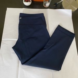 Wunder Under III Crop Leggings